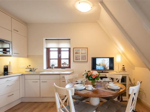 Holiday Home/Apartment - 4 persons -  - Mittelstrasse - 25980 - Westerland