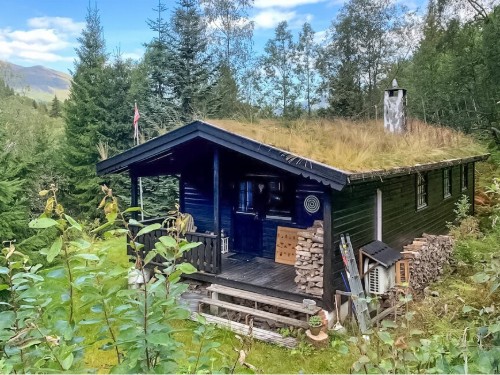 Holiday home - 4 persons -  - Dalevegen - 6200 - Stranda