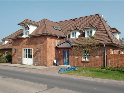 Holiday Home/Apartment - 2 persons -  - Hägerende - 18374 - Zingst