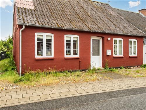 Sommerhus - 6 personer -  - Kirkegade - 6261 - Bredebro
