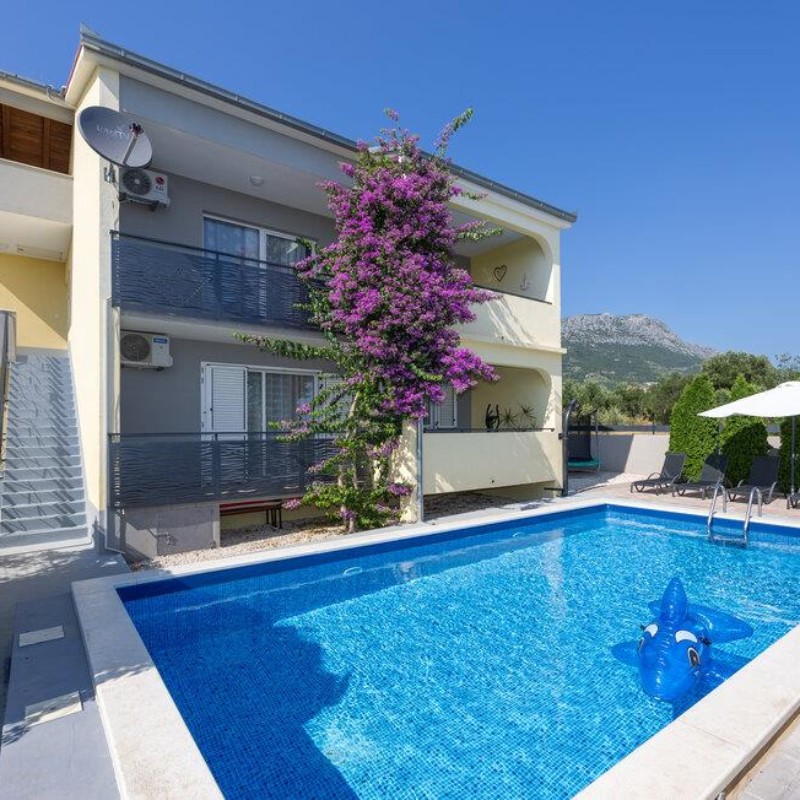 Sommerhus - 10 personer -  - Majuni - Trogir-Kastel Luksic - 21215 - Kastel Luksic
