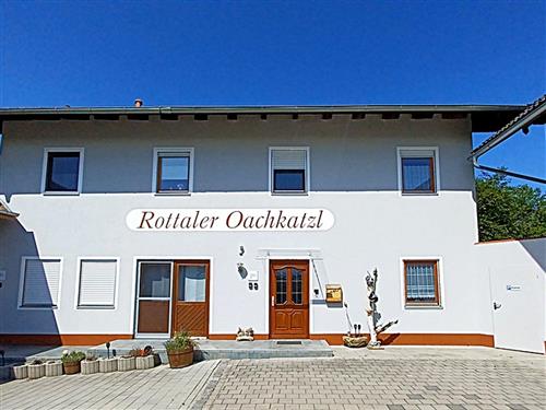 Holiday Home/Apartment - 2 persons -  - Haselbach - 94439 - Roßbach