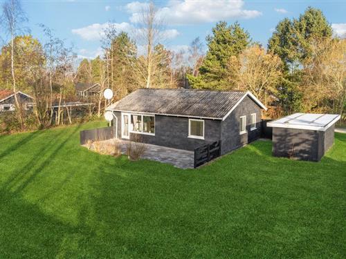 Sommerhus - 6 personer -  - Sitkavænget - Marielyst - 4872 - Idestrup