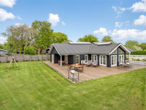 Sommerhus - 10 personer -  - Strandstræde - 4673 - Rødvig