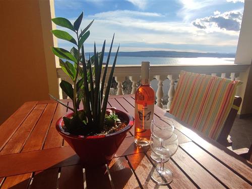 Holiday Home/Apartment - 4 persons -  - zidarska - 51260 - Crikvenica