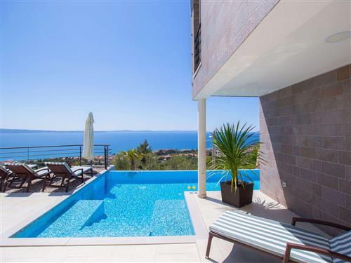 Holiday apartment - 8 persons -  - Podstrana - zip code