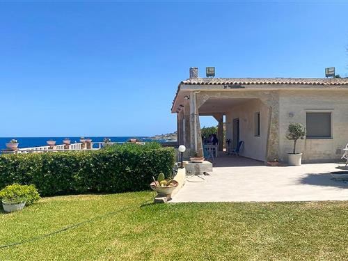 Sommerhus - 12 personer -  - Via San Luca - 96011 - Brucoli