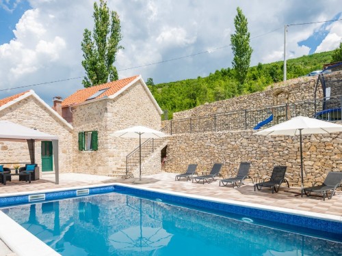 Fritidshus - 9 personer -  - Put Parlova - Makarska-Ricice - 21267 - Ricice
