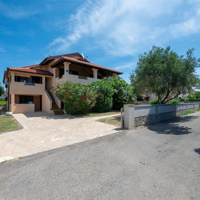 Ferielejlighed - 5 personer -  - Slavonska - 23232 - Nin