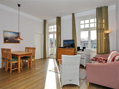 Holiday Home/Apartment - 4 persons -  - Unter den Kolonnaden - 18225 - Ostseebad Kühlungsborn