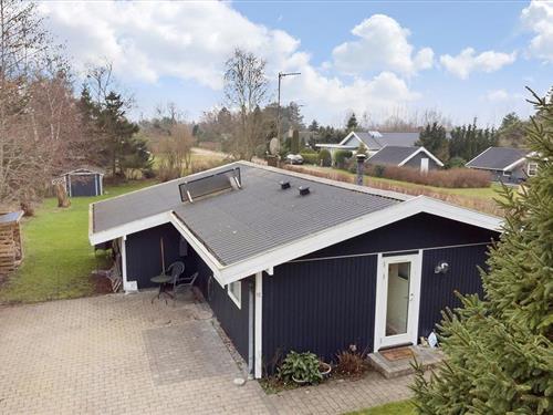 Holiday Home/Apartment - 6 persons -  - Agersnerlevej - Marielyst - 4873 - Væggerløse