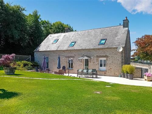 Holiday home - 8 persons -  - Route du 5 juin - 50310 - Saint-Marcouf