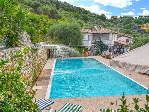 Sommerhus - 12 personer -  - Via della Collina - Capezzano Pianore - 55041 - Capezzano Pianore Lu