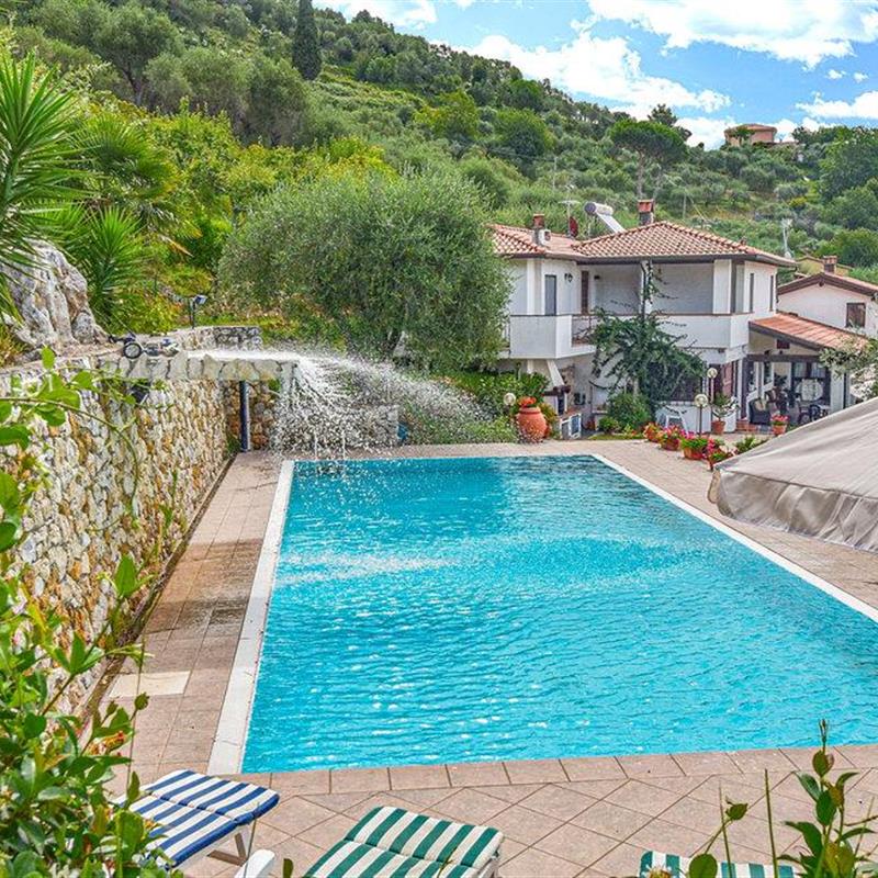 Sommerhus - 12 personer -  - Via della Collina - Capezzano Pianore - 55041 - Capezzano Pianore Lu