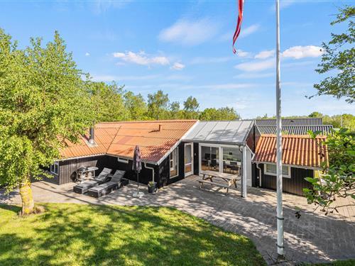 Holiday Home/Apartment - 6 persons -  - Horsfold - Bork Havn - 6893 - Hemmet Strand