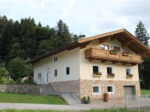 Holiday Home/Apartment - 14 persons -  - 6305 - Itter
