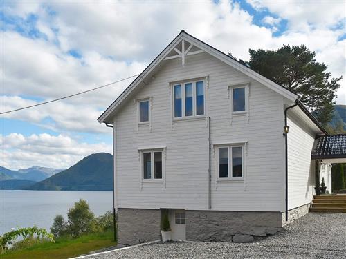 Holiday Home/Apartment - 10 persons -  - Stigedalsvegen - Meek - 6120 - Folkestad