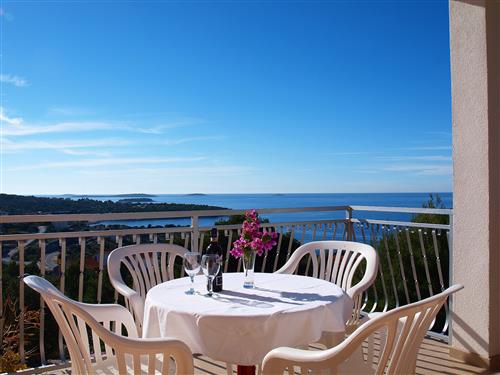Holiday Home/Apartment - 5 persons -  - Primošten - 22202