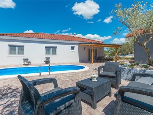 Holiday home - 8 persons -  - Sikovo - Biograd-Sikovo - 23207 - Sikovo