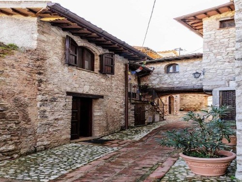 Holiday home - 4 persons -  - 05021 - Firenzuola