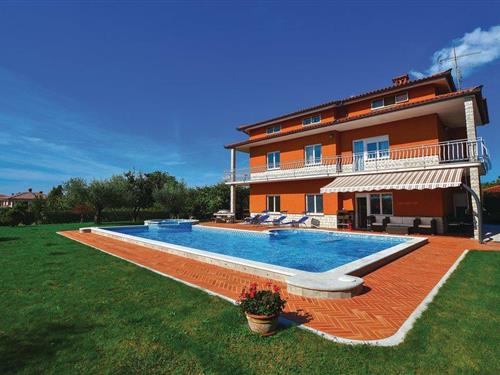 Holiday home - 12 persons -  - Kriz - 6210 - Sezana
