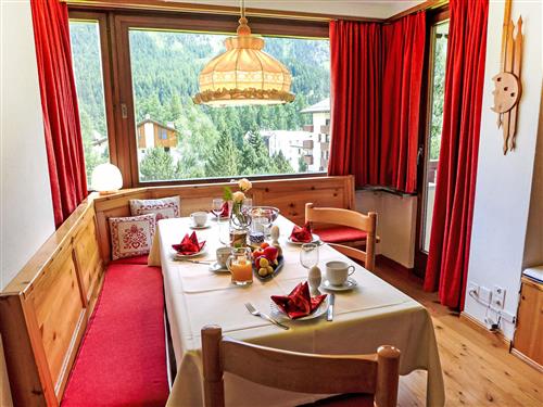 Holiday Home/Apartment - 4 persons -  - St. Moritz - 7500