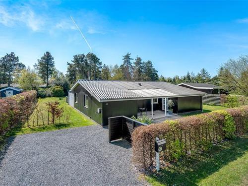 Sommerhus - 6 personer -  - Bøtø Møllevej - Marielyst - 4873 - Væggerløse
