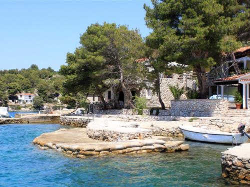 Holiday apartment - 6 persons -  - Lavdara - 23281 - Lavdara