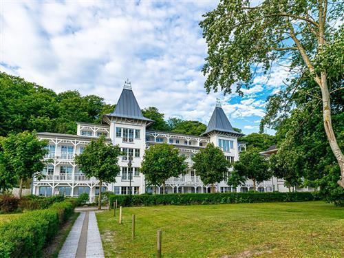 Holiday Home/Apartment - 2 persons -  - Strandpromenade - 18609 - Binz