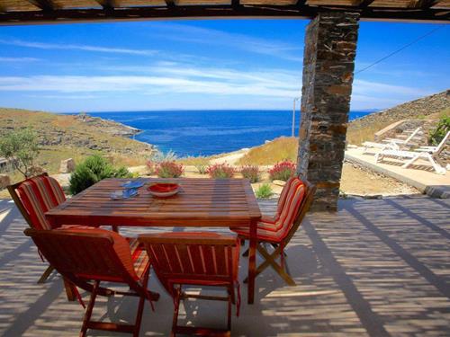 Holiday Home/Apartment - 5 persons -  - Eparchiaki Odos Limaniou Korissias-Ormou Kampiou - 84002 - Kastellakia Bay