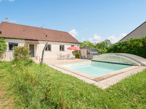 Holiday home - 13 persons -  - Chemin du Chesnoy - 45250 - Briare