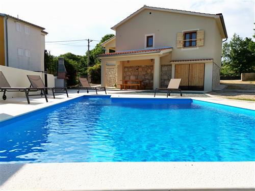 Holiday Home/Apartment - 4 persons -  - Garica - 51500 - Garica
