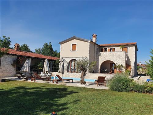 Fritidshus - 8 personer -  - Cabrunici - 52342 - Cabrunici