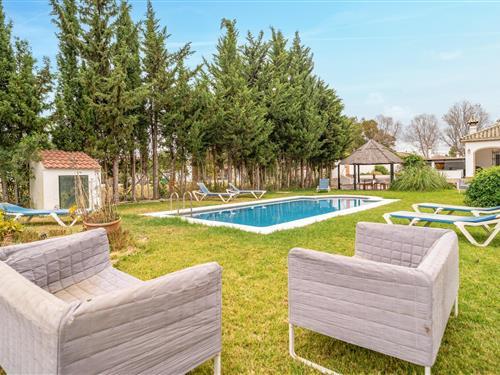Holiday home - 8 persons -  - Camino del Alcornoque - Chiclana De La Frontera - 11130 - Chiclana De La Fronter