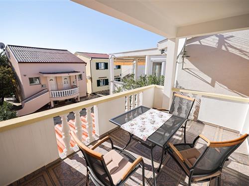 Holiday Home/Apartment - 4 persons -  - Petrcane - 23231 - Petrcane