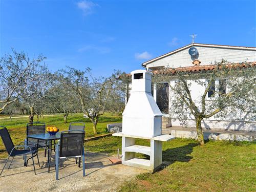 Holiday home - 6 persons -  - Pula/Galižana - 52216