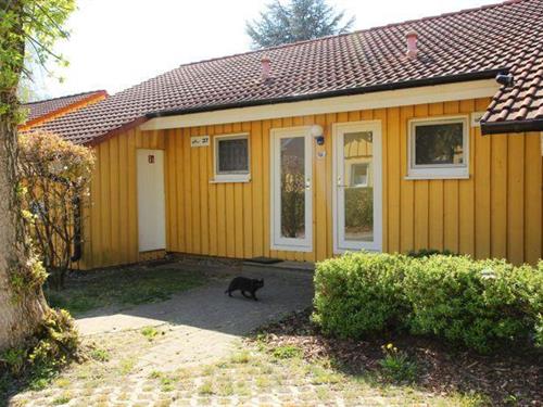 Sommerhus - 4 personer -  - Walter-Gotsmann-Straße - 17252 - Mirow