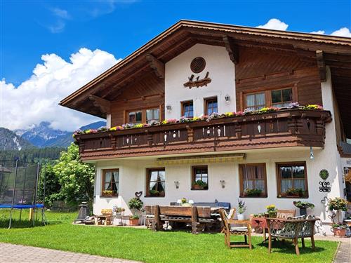 Ferienwohnung - 2 Personen -  - Erzherzog-Johann-Straße - 8967 - Haus Im Ennstal