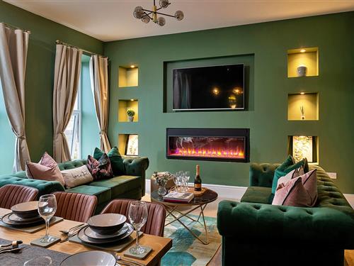 Holiday apartment - 11 persons -  - LL53 5NT - Pwllheli