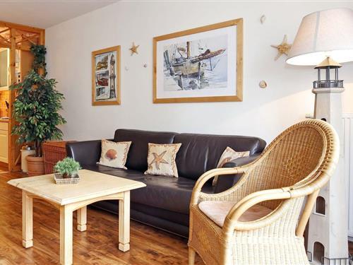 Holiday Home/Apartment - 4 persons -  - Ostseeallee - 18225 - Ostseebad Kühlungsborn