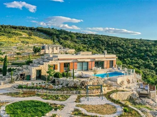 Holiday home - 10 persons -  - Dol - Brac-Dol - 21410 - Dol