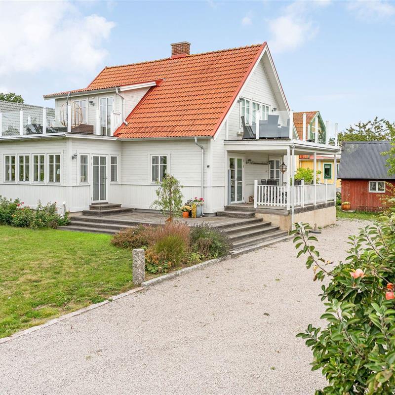 Sommerhus - 10 personer -  - Hällevik - 294 72