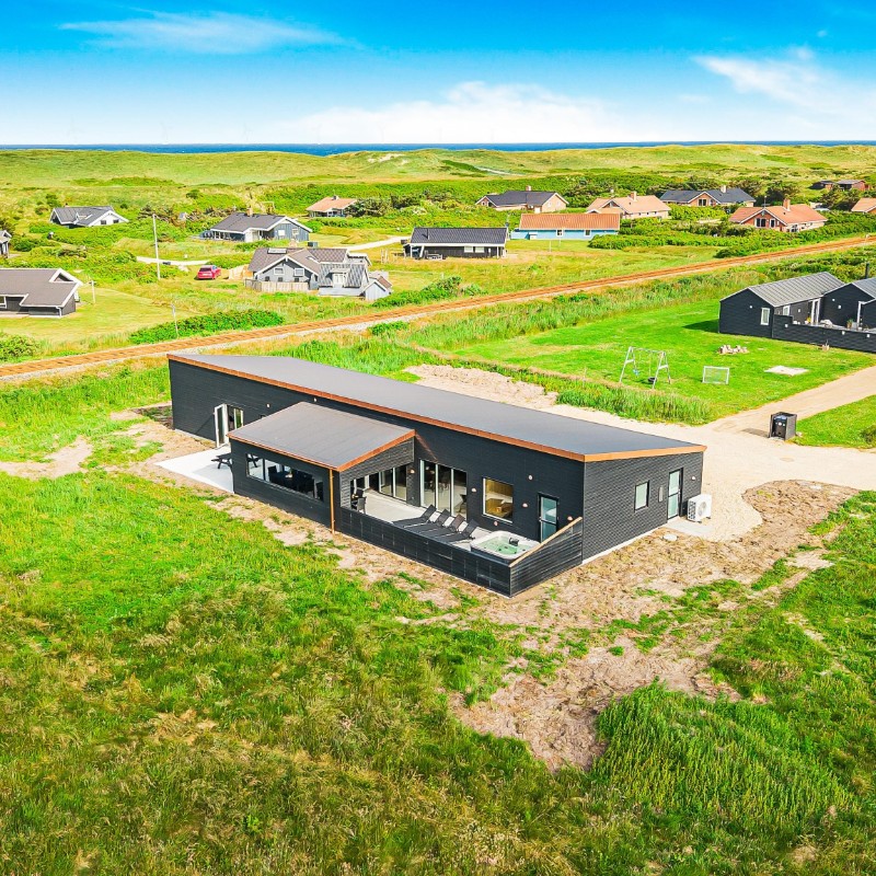 Sommerhus - 16 personer -  - Strandvejen 138 C - Vejlby Klit - 7673 - Harboøre