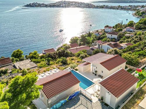 Sommerhus - 9 personer -  - Alina - Trogir-Sevid - 21222 - Sevid