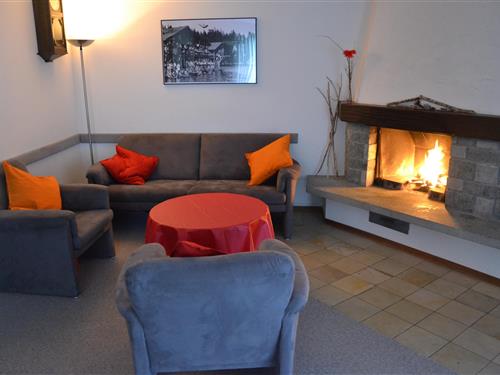 Holiday Home/Apartment - 5 persons -  - Via La Quadra - 7017 - Flims Dorf