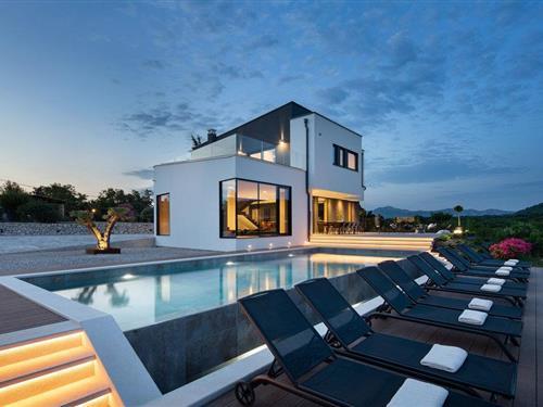 Holiday home - 10 persons -  - Katuri - 52220 - Labin