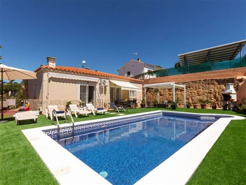 Holiday home - 7 persons -  - Lloret De Mar - 17310