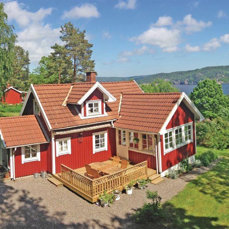 Sommerhus - 6 personer -  - Bergsviksv. - 455 93 - Munkedal