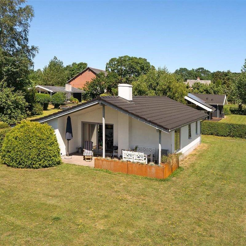Sommerhus - 6 personer -  - Stentoften - Bøsøre - 5874 - Hesselager