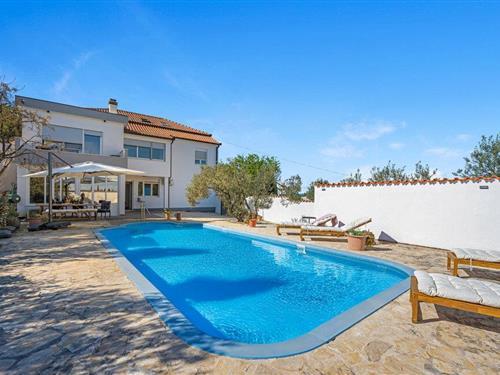 Ferielejlighed - 8 personer -  - Uvala Lovisca - Murter-Jezera - 22242 - Jezera
